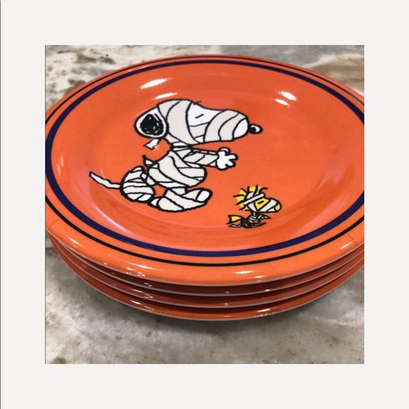 Peanuts SNOOPY HALLOWEEN MUMMY Melamine Plates 8” - Picture 4 of 4